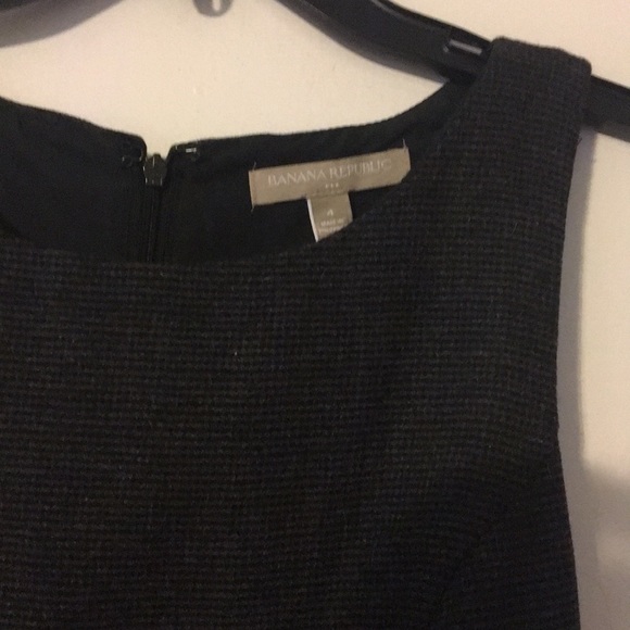 🆕LISTING: BANANA REPUBLIC TWEED DRESS - Picture 3 of 6